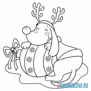 Раскраска новогодний олень спит на игрушке